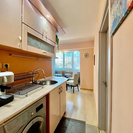 Chaika 29 - 3Bd Apartment For 5 People, 10Min From The Beach Varna Exterior photo