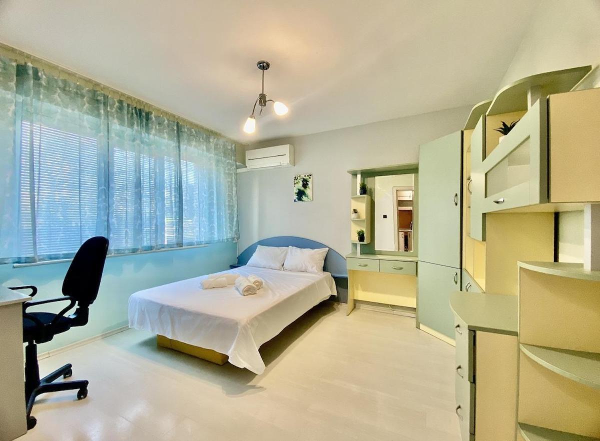 Апартаменти Chaika 29 - 3bd For 5 People, 10min From The
