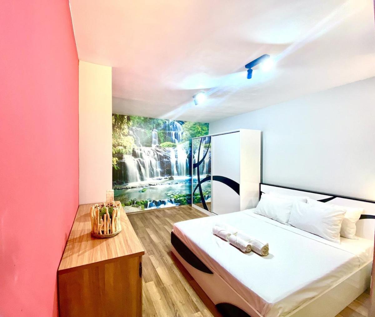 Chaika 29 - 3bd For 5 People, 10min From The *